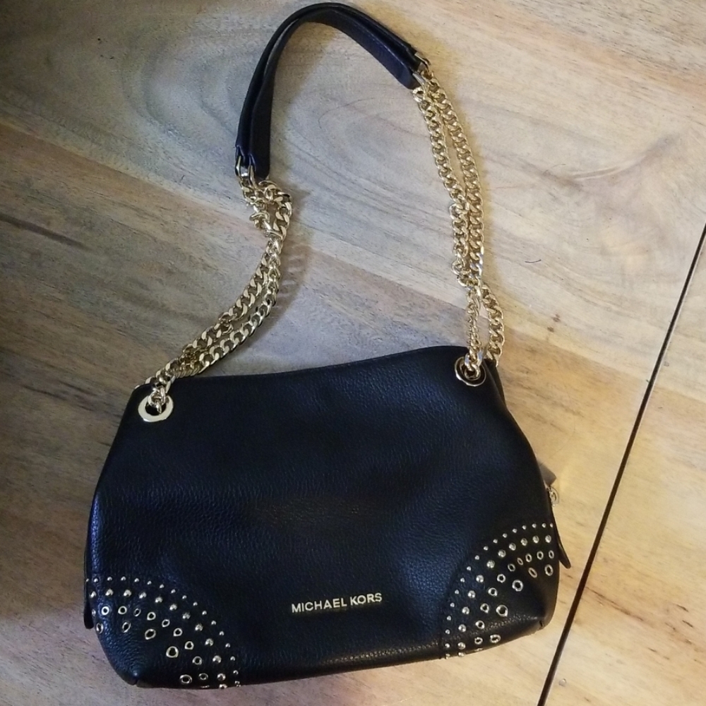 Michael Kors Black Jet Set Chain Messenger Bag